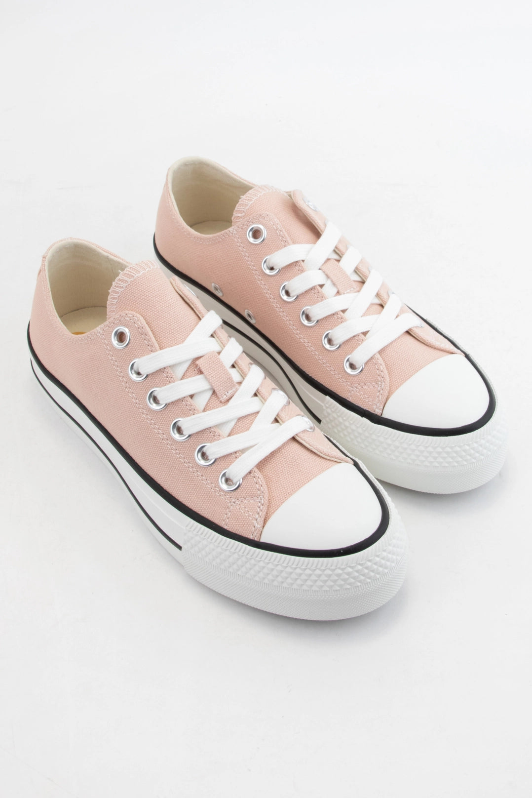 Canvas Low Top Sneaker